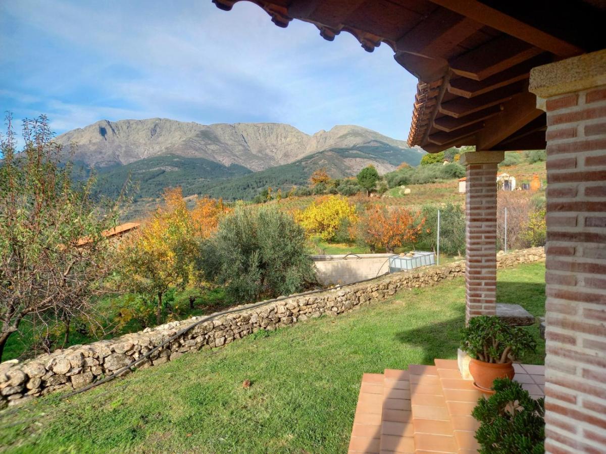 La Cirujana De Gredos Villa San Esteban Del Valle Exterior photo
